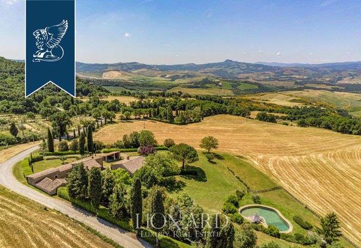 Image No.4-Ferme de 9 chambres à vendre à Sarteano