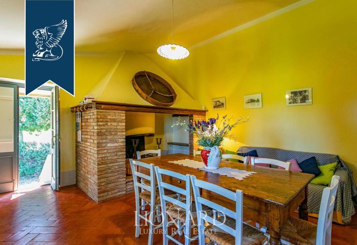 Image No.40-Ferme de 9 chambres à vendre à Sarteano