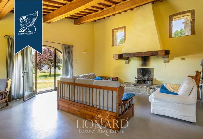 Image No.62-Ferme de 9 chambres à vendre à Sarteano