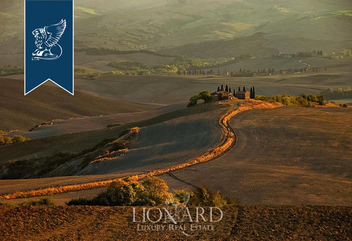 Image No.70-Ferme de 9 chambres à vendre à Sarteano