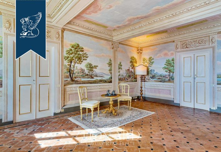 Image No.13-8 Bed Villa for sale