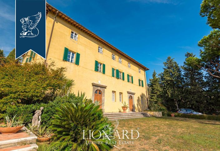 Image No.5-8 Bed Villa for sale