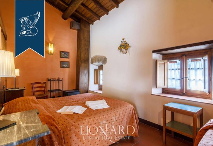 Image No.19-18 Bed Farmhouse for sale