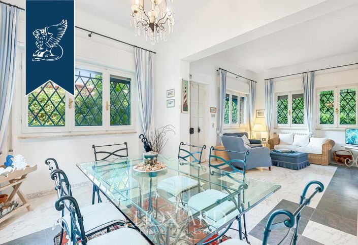 Image No.11-4 Bed Villa for sale