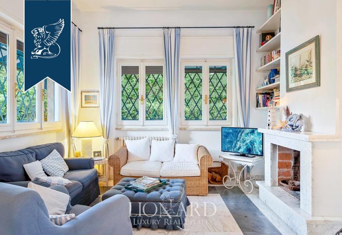 Image No.9-4 Bed Villa for sale