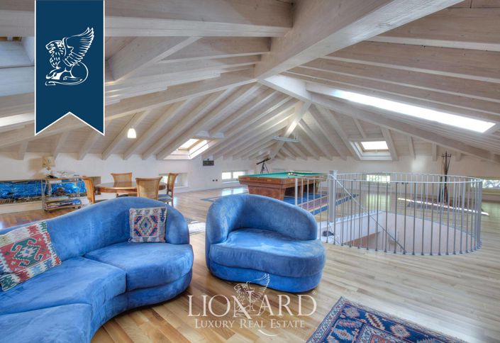 Image No.26-Villa de 4 chambres à vendre à Como