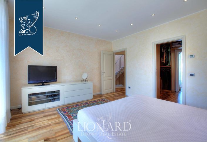 Image No.32-Villa de 4 chambres à vendre à Como