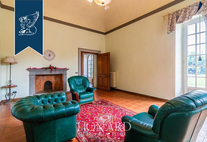 Image No.49-12 Bed Villa for sale