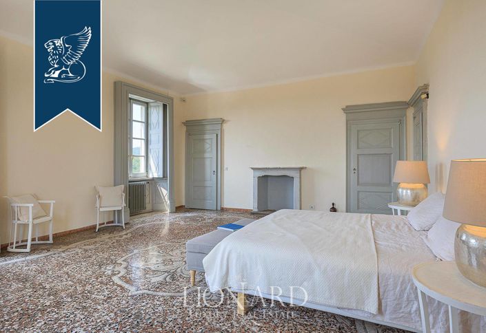 Image No.47-5 Bed Villa for sale