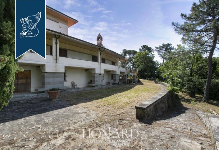 Image No.11-9 Bed Villa for sale