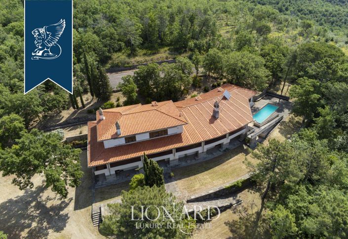 Image No.2-9 Bed Villa for sale