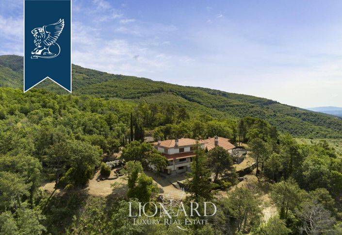 Image No.4-9 Bed Villa for sale