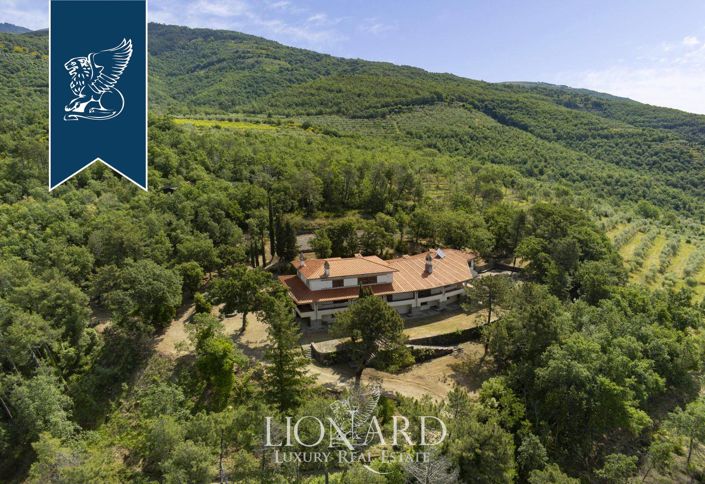 Image No.5-9 Bed Villa for sale