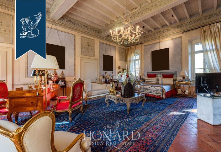 Image No.39-8 Bed Property for sale