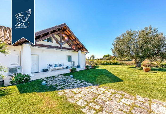 Image No.17-5 Bed Villa for sale