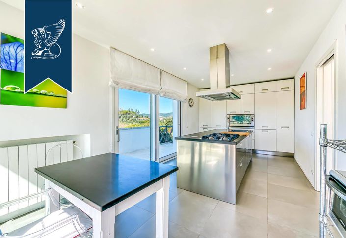 Image No.37-5 Bed Villa for sale