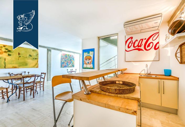 Image No.52-5 Bed Villa for sale