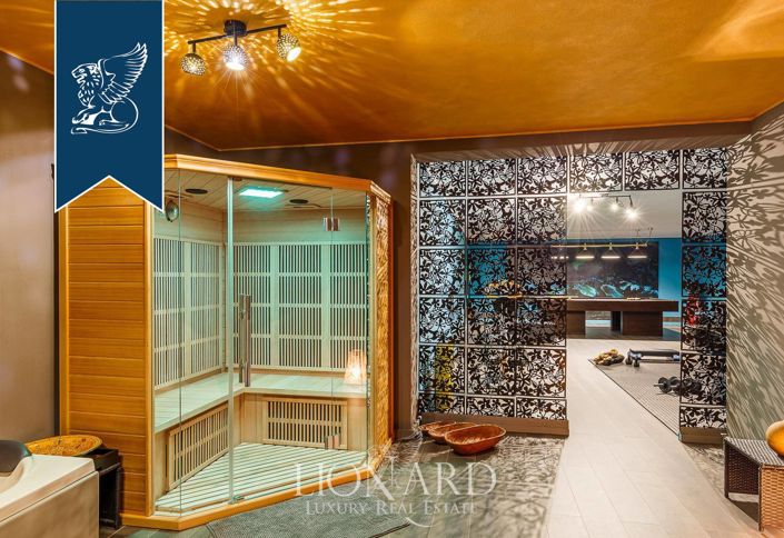 Image No.12-5 Bed Villa for sale