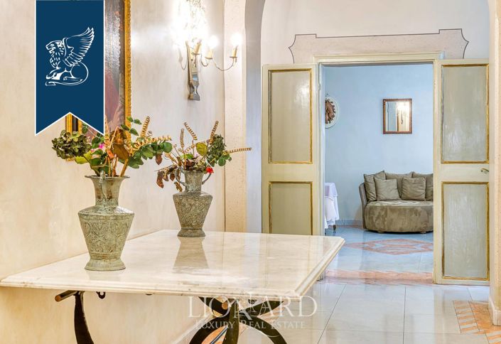 Image No.22-8 Bed Apartment for sale