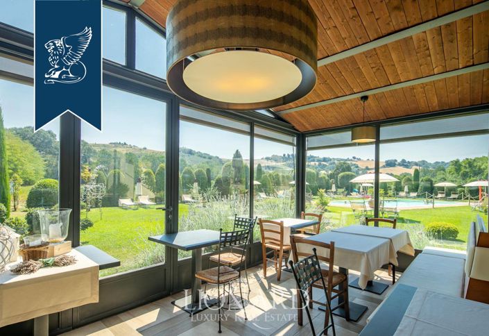 Image No.22-16 Bed Hotel for sale