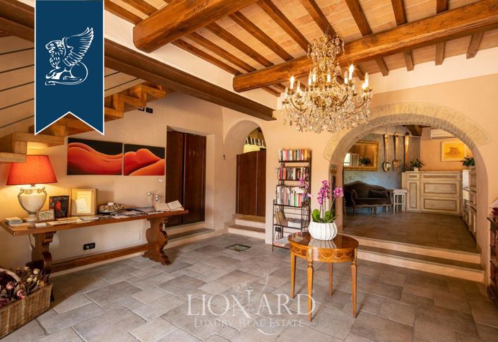 Image No.24-16 Bed Hotel for sale