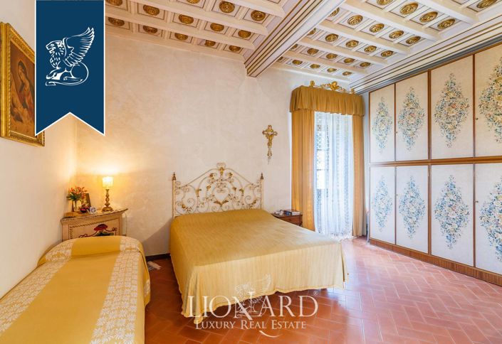 Image No.38-12 Bed Villa for sale