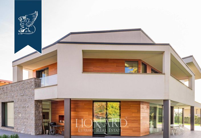 Image No.52-4 Bed Villa for sale