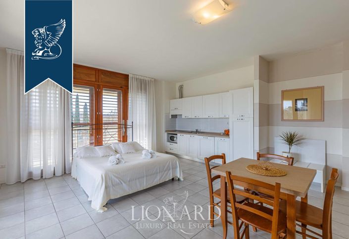 Image No.16-64 Bed Hotel for sale