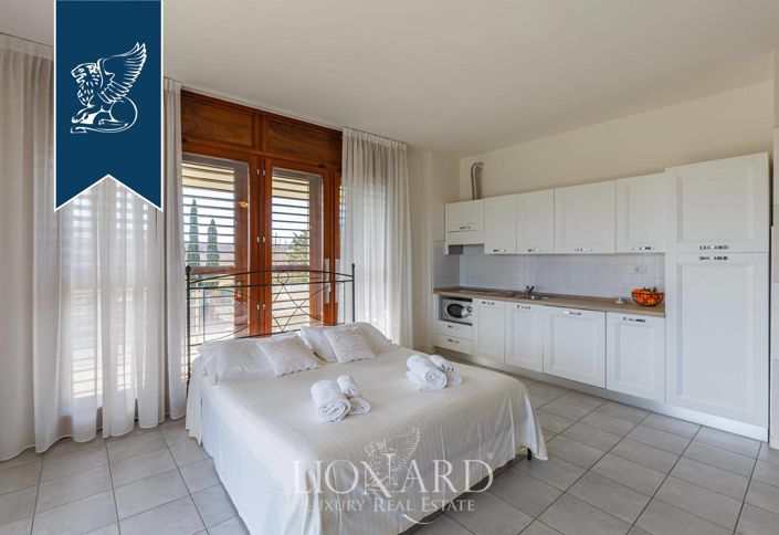 Image No.17-64 Bed Hotel for sale