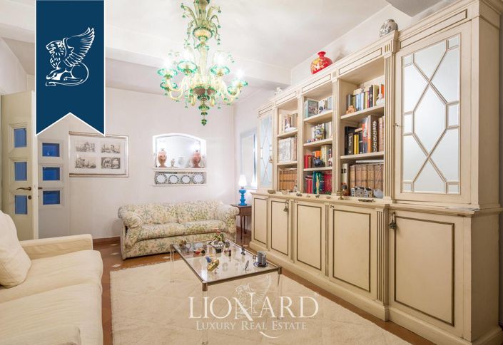 Image No.34-5 Bed Villa for sale