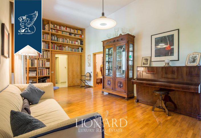 Image No.38-5 Bed Villa for sale