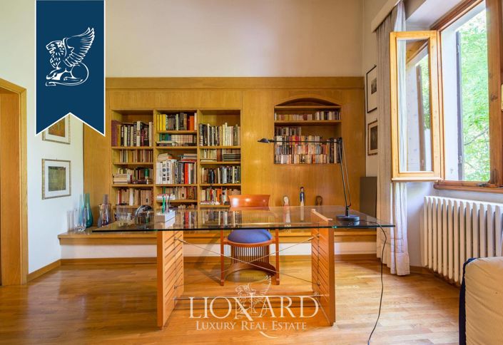 Image No.51-5 Bed Villa for sale