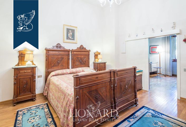 Image No.53-5 Bed Villa for sale