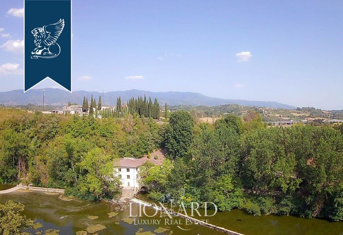 Image No.68-5 Bed Villa for sale