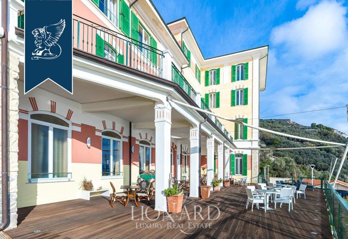 Image No.12-Villa de 43 chambres à vendre à Finale Ligure