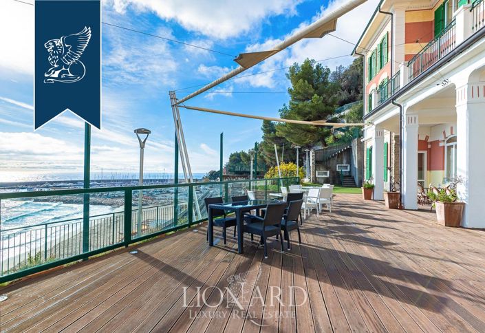 Image No.15-Villa de 43 chambres à vendre à Finale Ligure