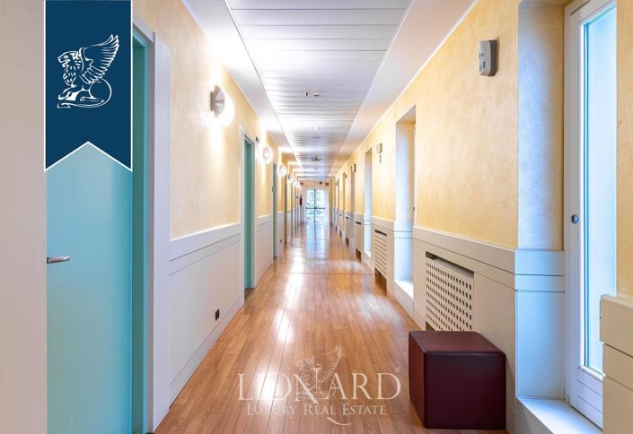 Image No.32-Villa de 43 chambres à vendre à Finale Ligure