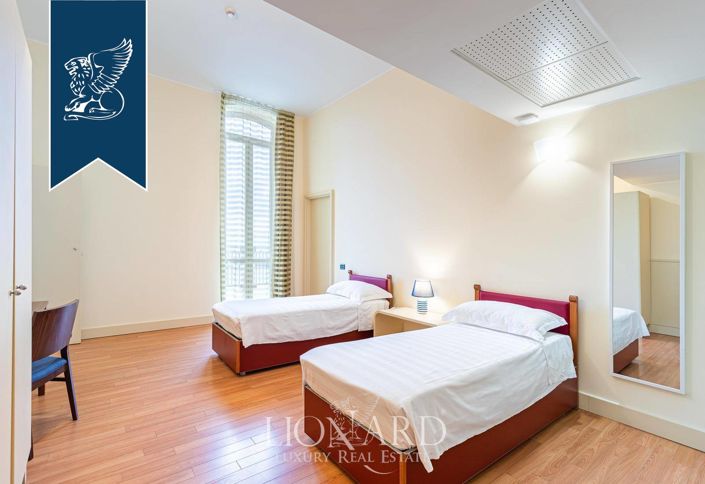 Image No.37-Villa de 43 chambres à vendre à Finale Ligure