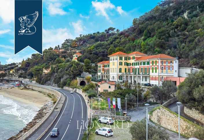 Image No.4-Villa de 43 chambres à vendre à Finale Ligure