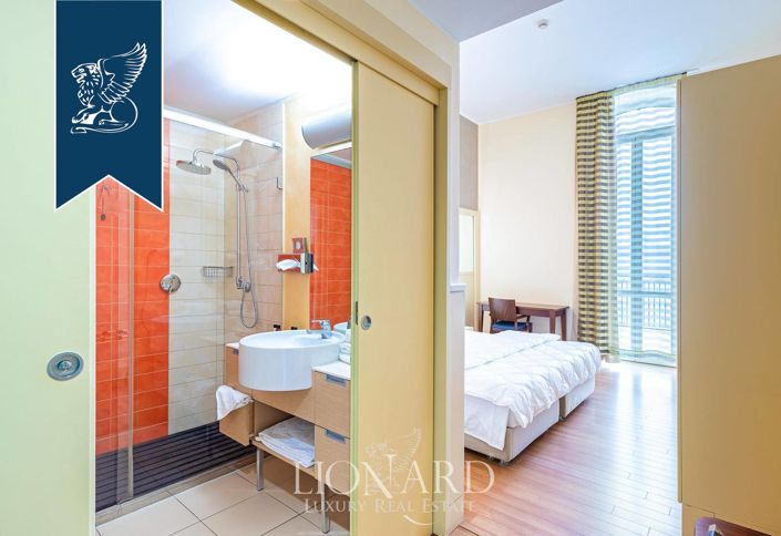 Image No.40-Villa de 43 chambres à vendre à Finale Ligure