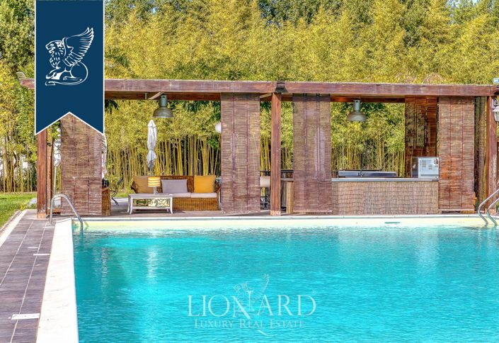 Image No.118-18 Bed Farmhouse for sale