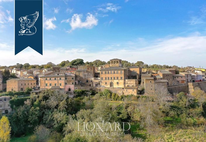 Image No.177-18 Bed Farmhouse for sale