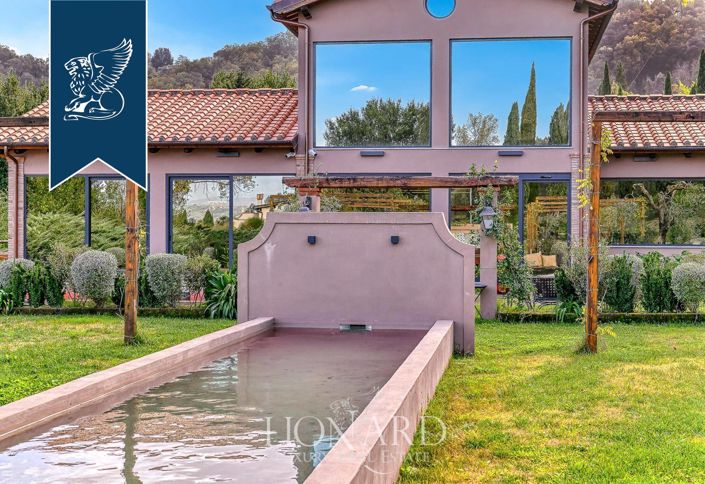 Image No.188-18 Bed Farmhouse for sale