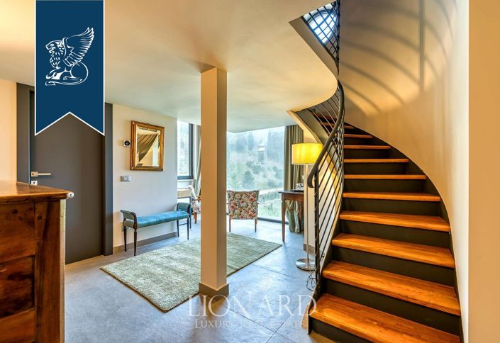 Image No.222-18 Bed Farmhouse for sale