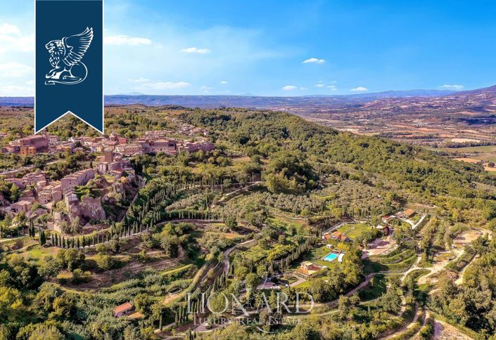 Image No.78-18 Bed Farmhouse for sale