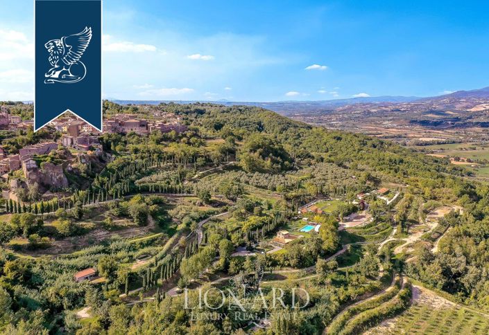 Image No.80-18 Bed Farmhouse for sale