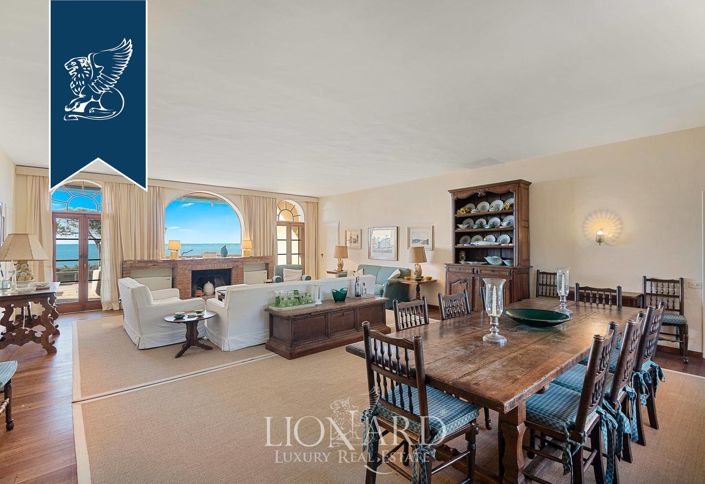 Image No.6-12 Bed Villa for sale