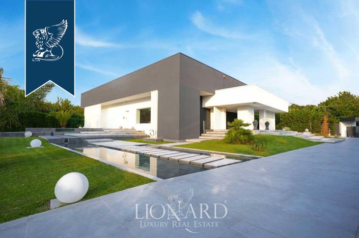 Image No.3-3 Bed Villa for sale