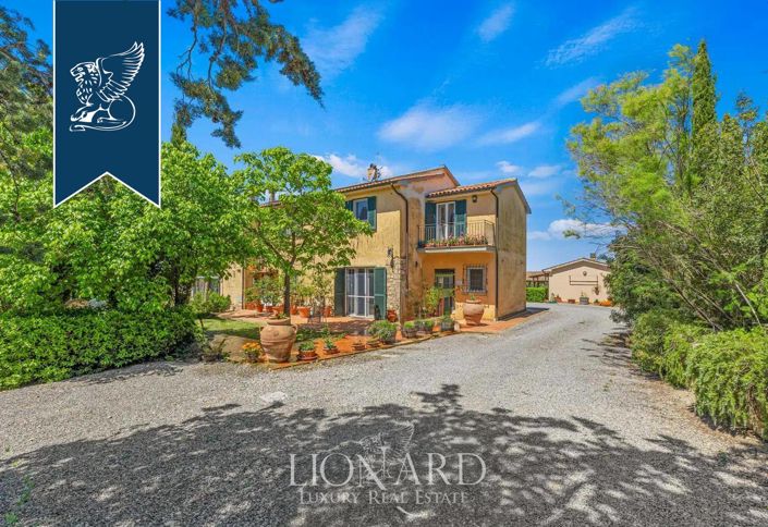 Image No.5-6 Bed Farmhouse for sale