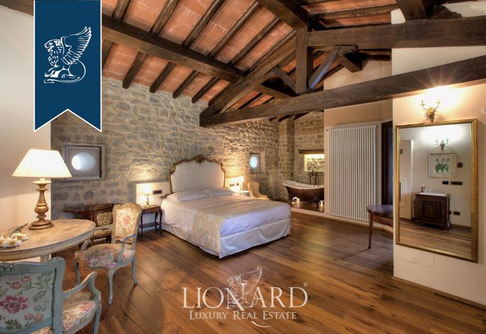 Image No.33-7 Bed Property for sale